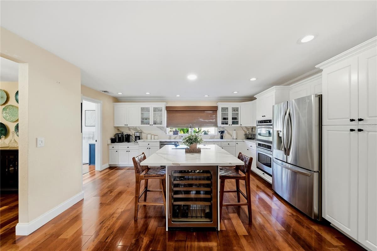 1109 PINELLAS BAYWAY — photo 7 of 55
