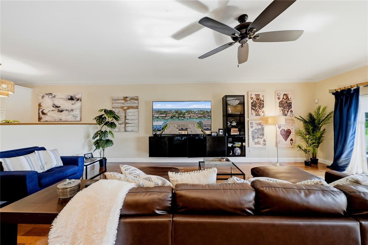 1109 PINELLAS BAYWAY — photo 16 of 55
