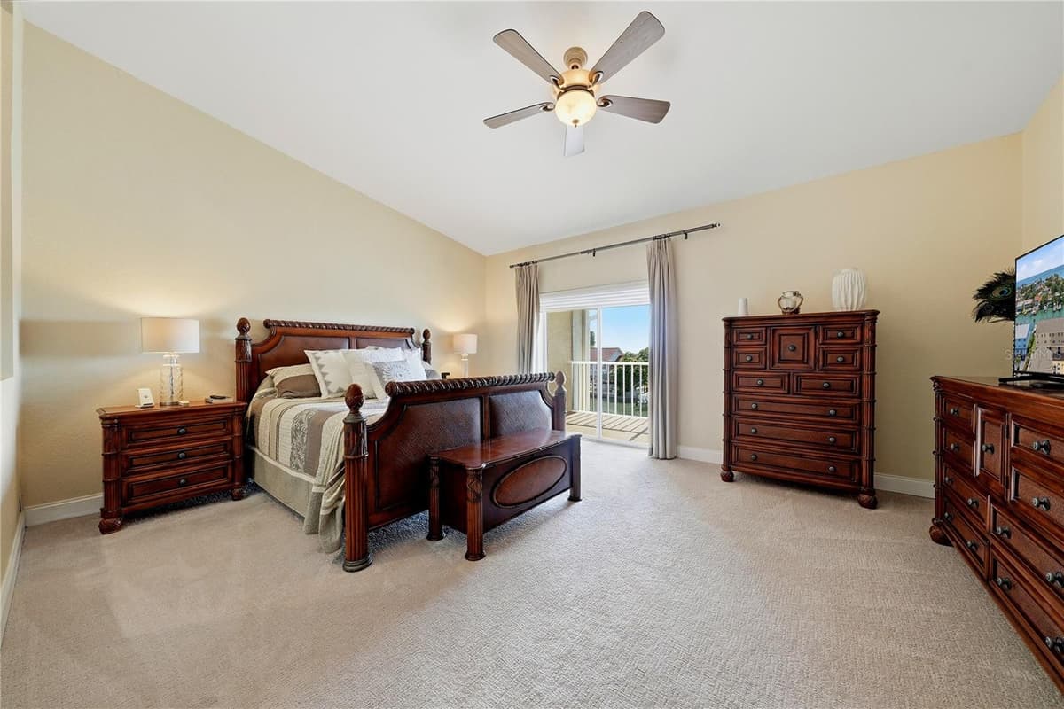 1109 PINELLAS BAYWAY — photo 22 of 55