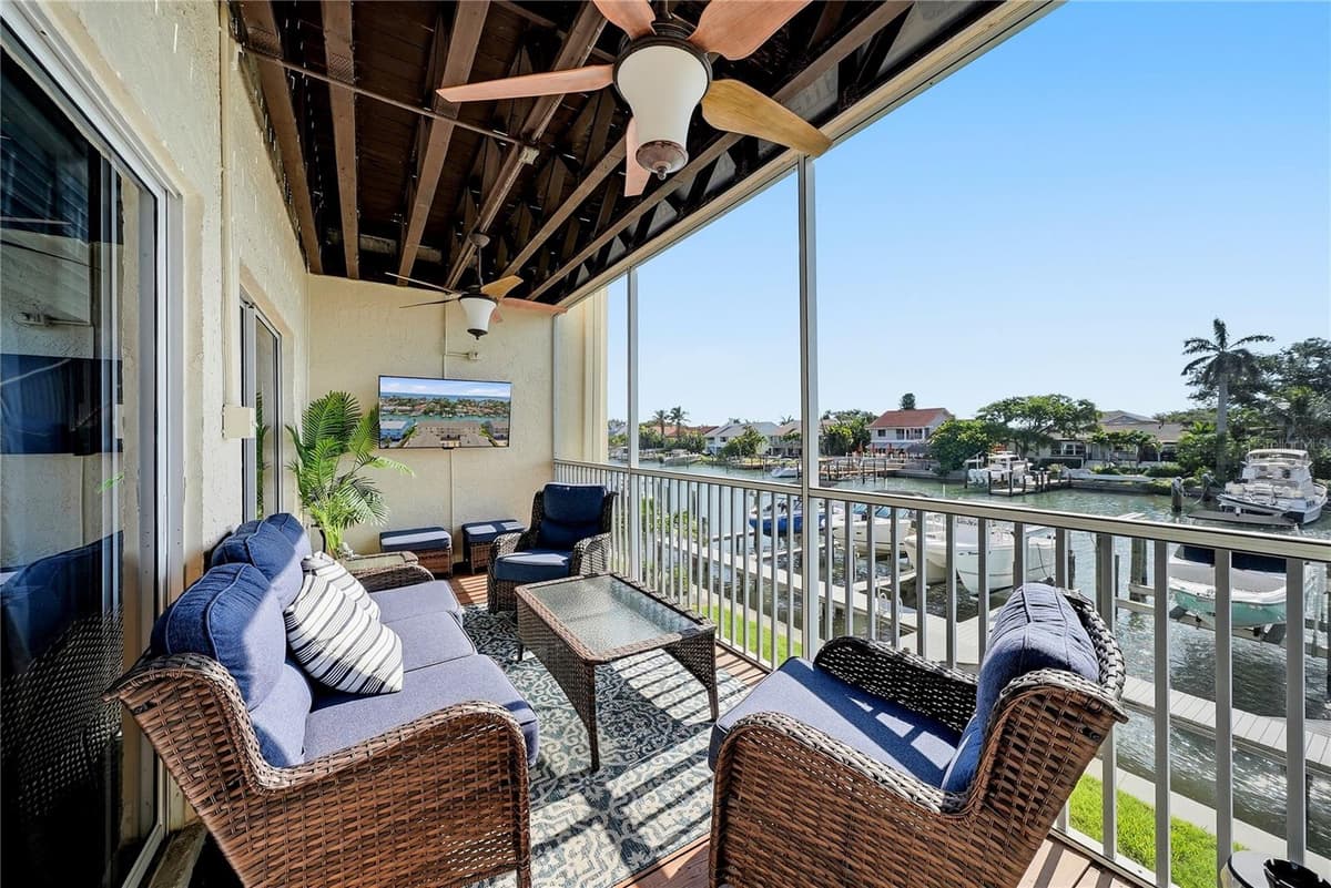 1109 PINELLAS BAYWAY — photo 19 of 55