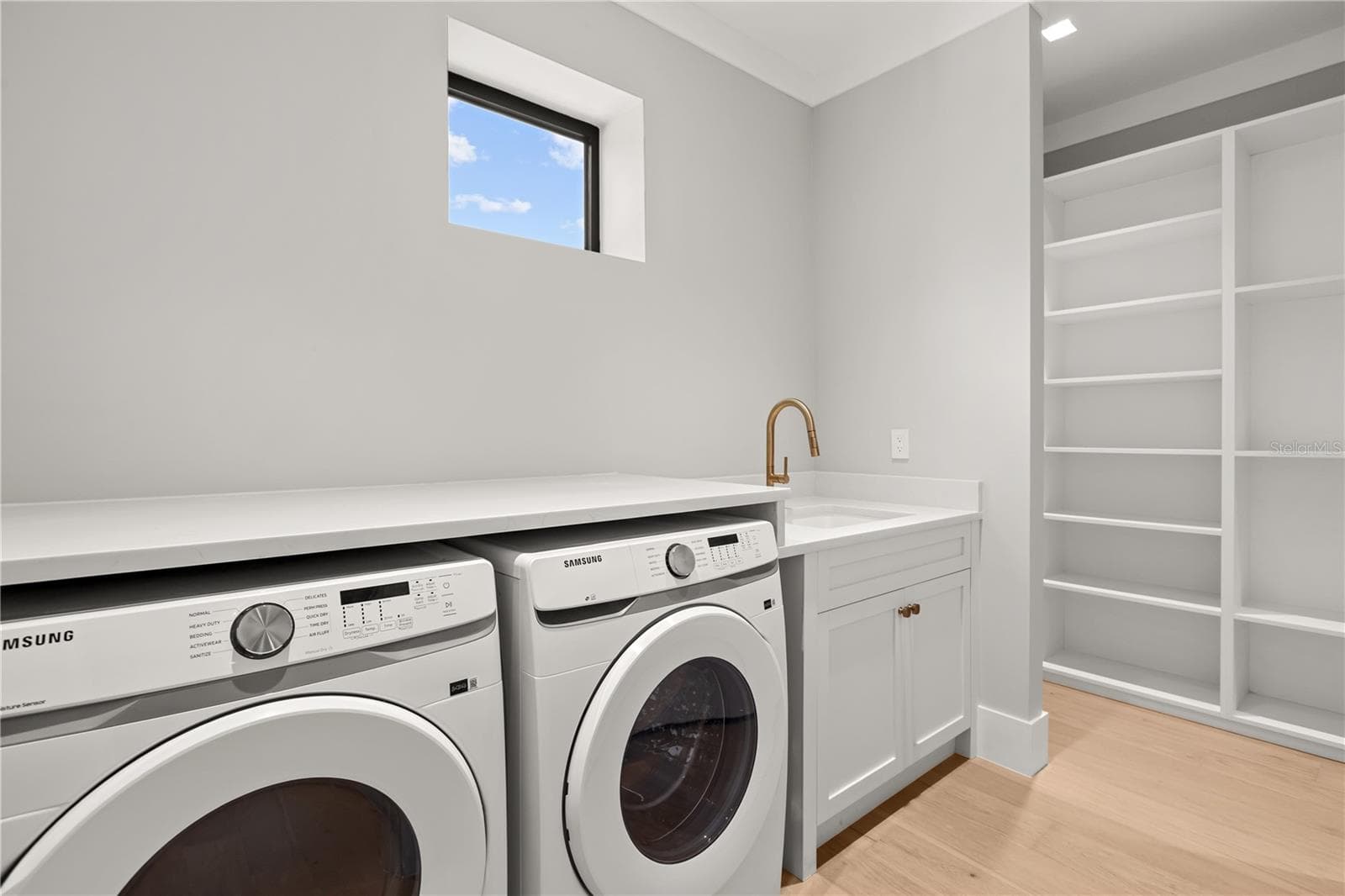 2315 WEBER STREET — photo 30 of 39