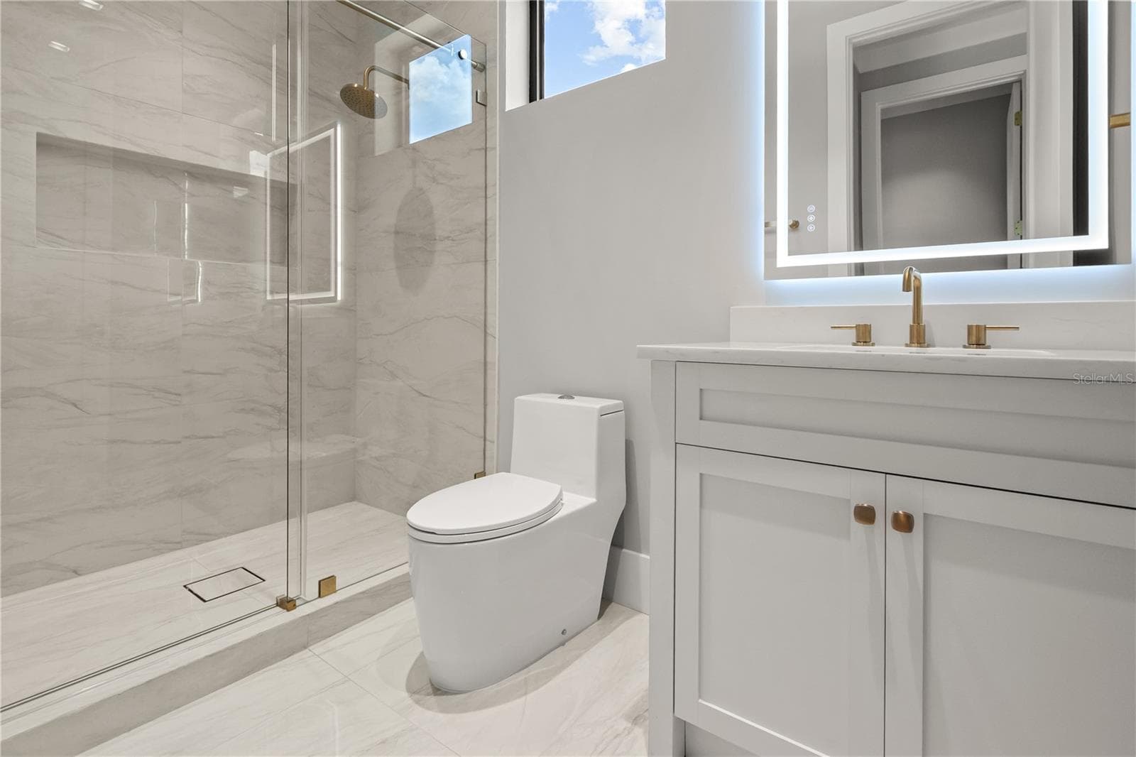 2315 WEBER STREET — photo 27 of 39