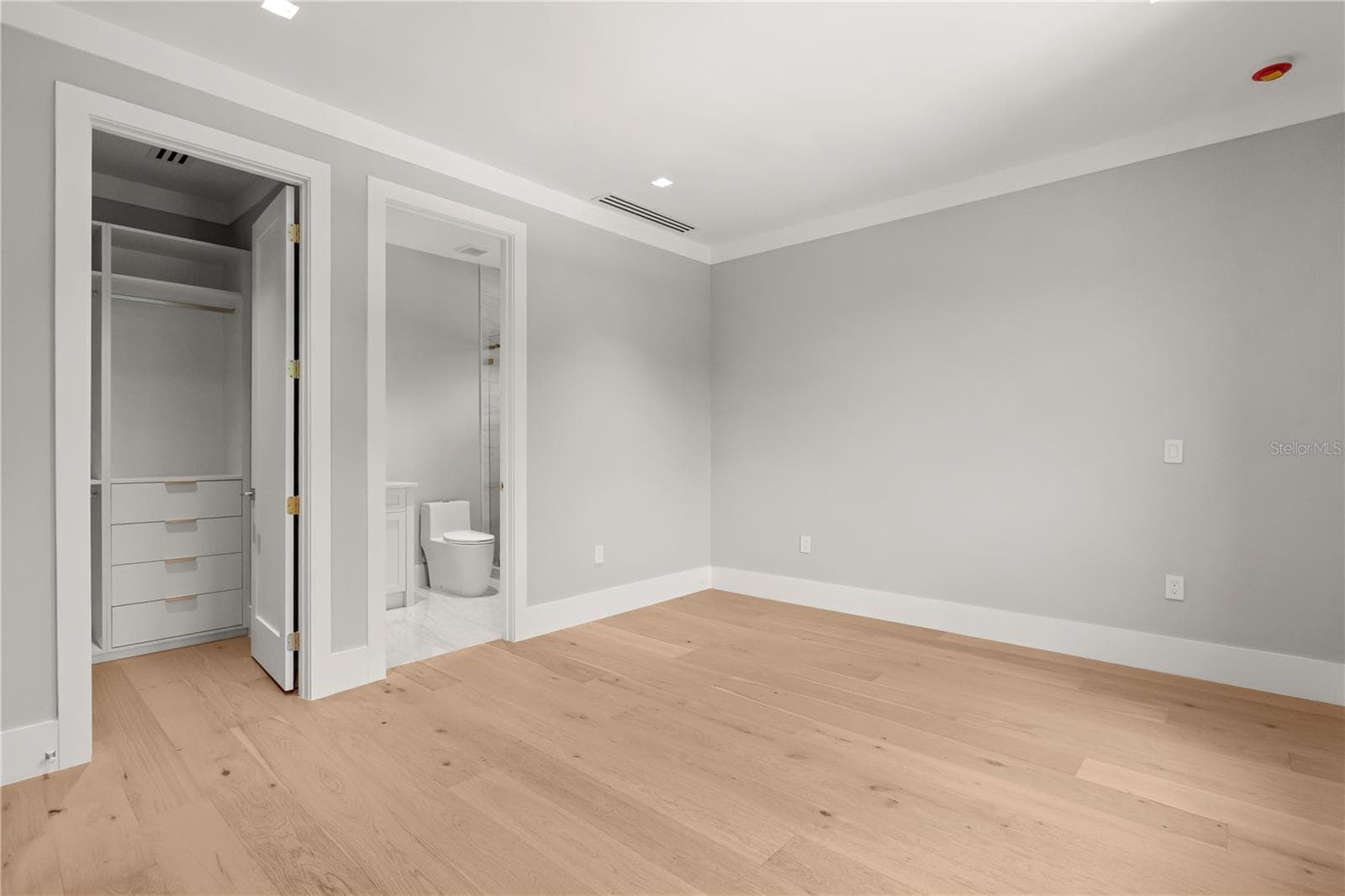 2315 WEBER STREET — photo 28 of 39