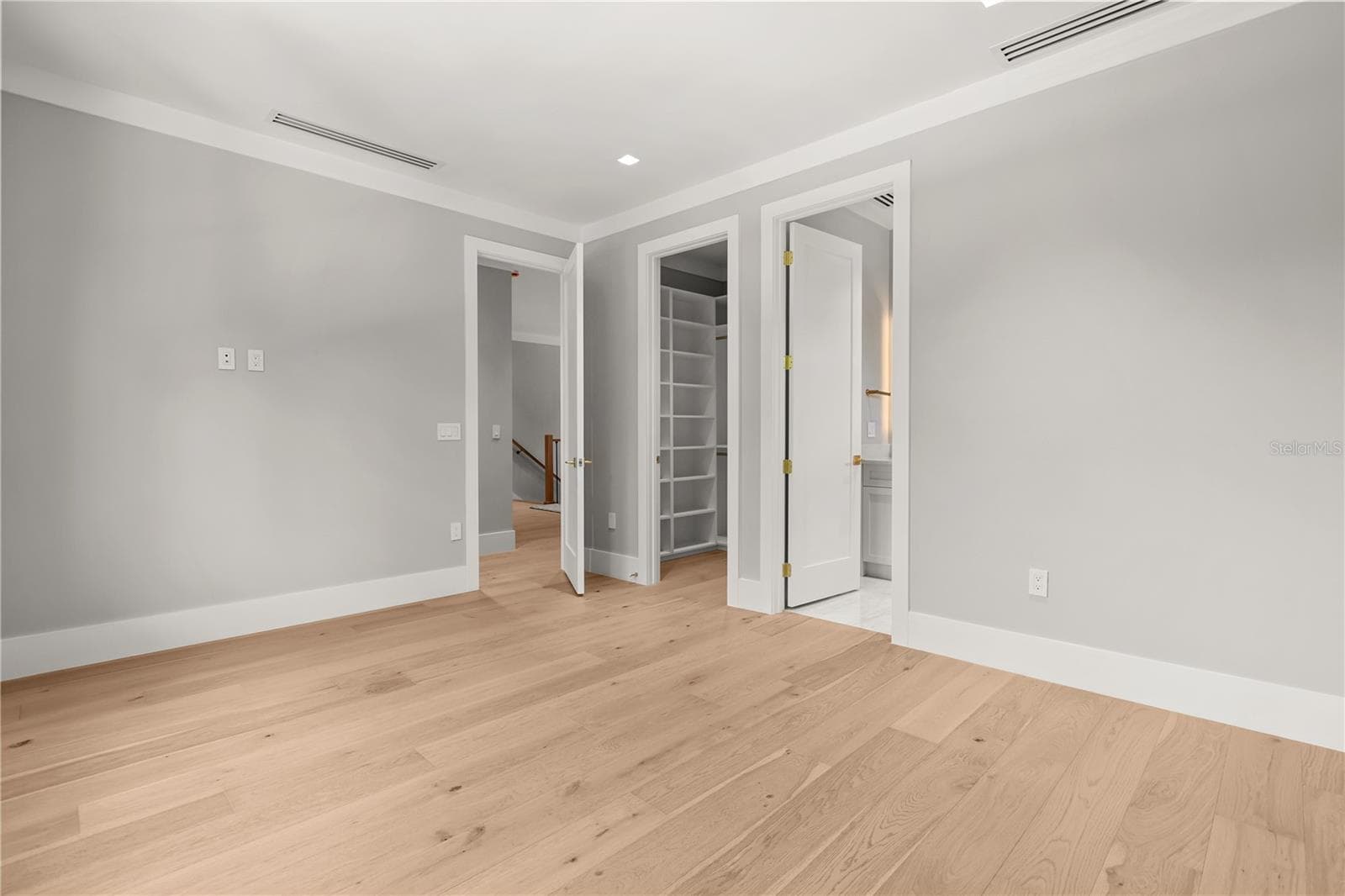 2315 WEBER STREET — photo 26 of 39