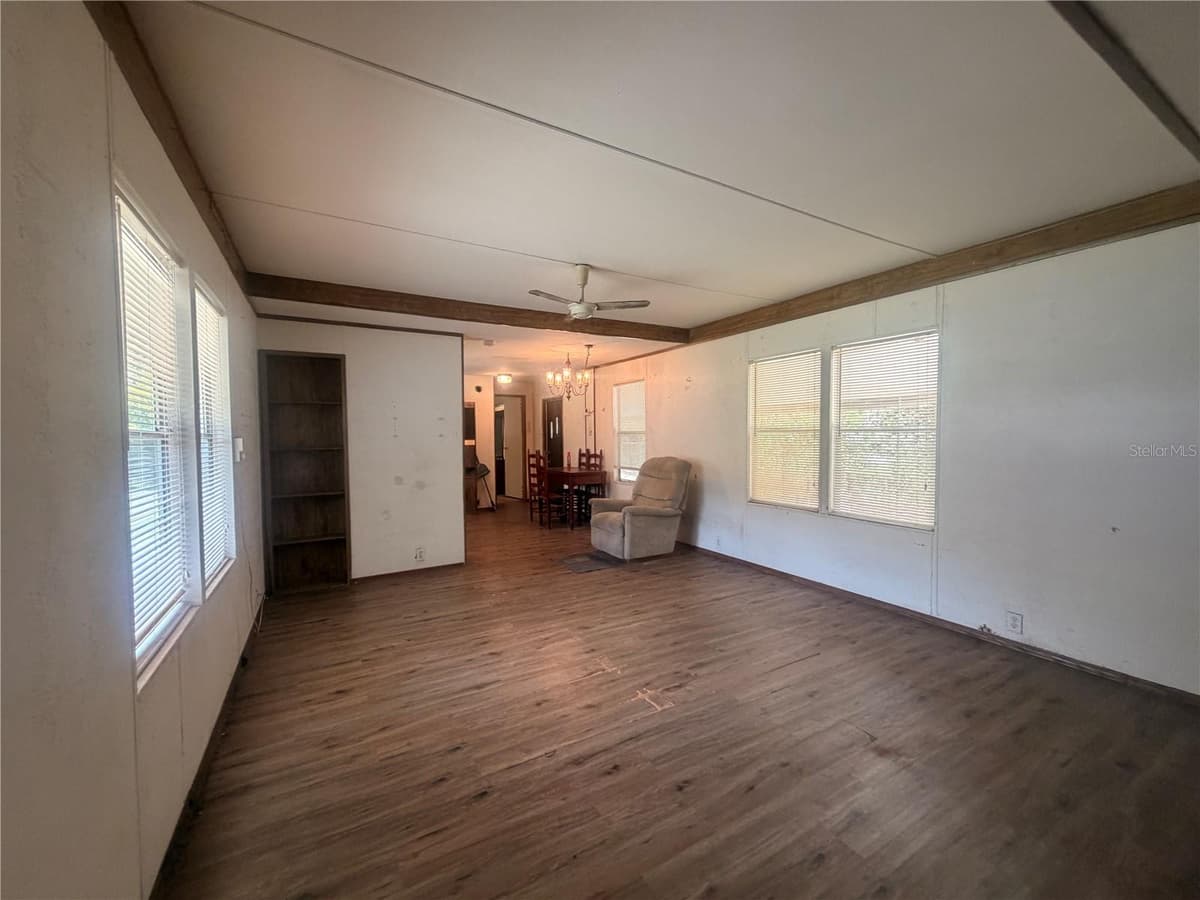 8582 ADMIRAL BYRD LANE — photo 4 of 25