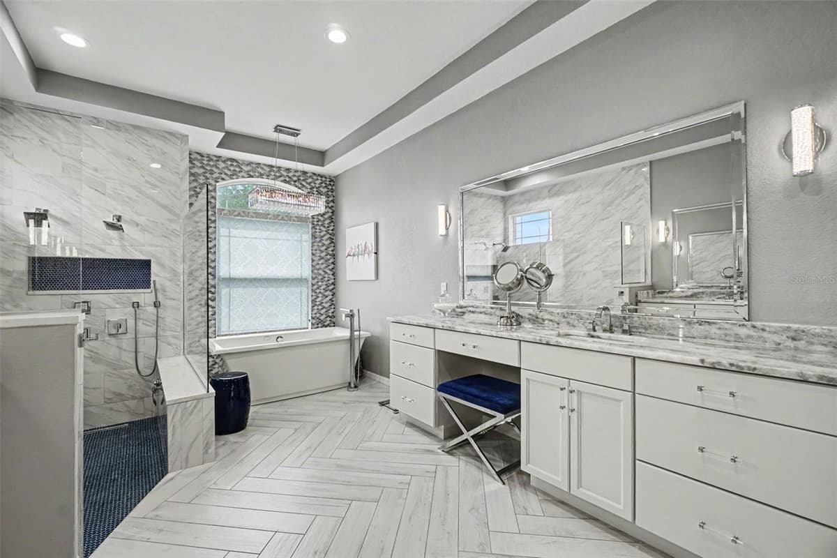 15220 BLACKHAWK DRIVE — photo 15 of 32