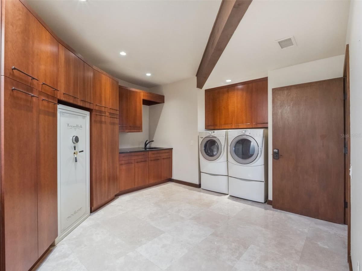 107 DONLON DRIVE — photo 46 of 85