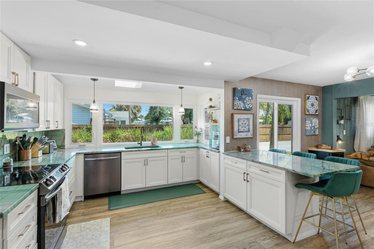405 BAY POINT AVENUE — photo 6 of 57