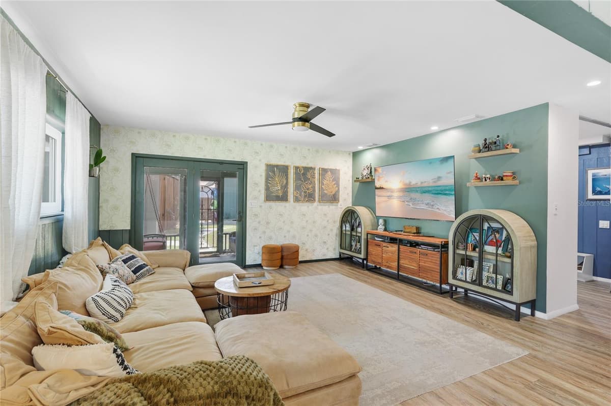 405 BAY POINT AVENUE — photo 12 of 57