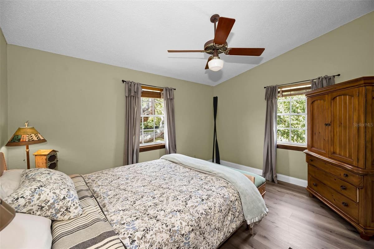 3525 FAIRVIEW STREET — photo 48 of 99