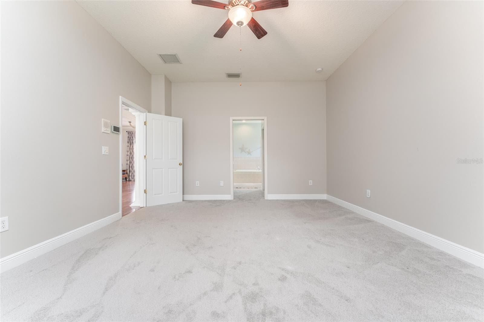 15211 MERLINGLEN PLACE — photo 28 of 34