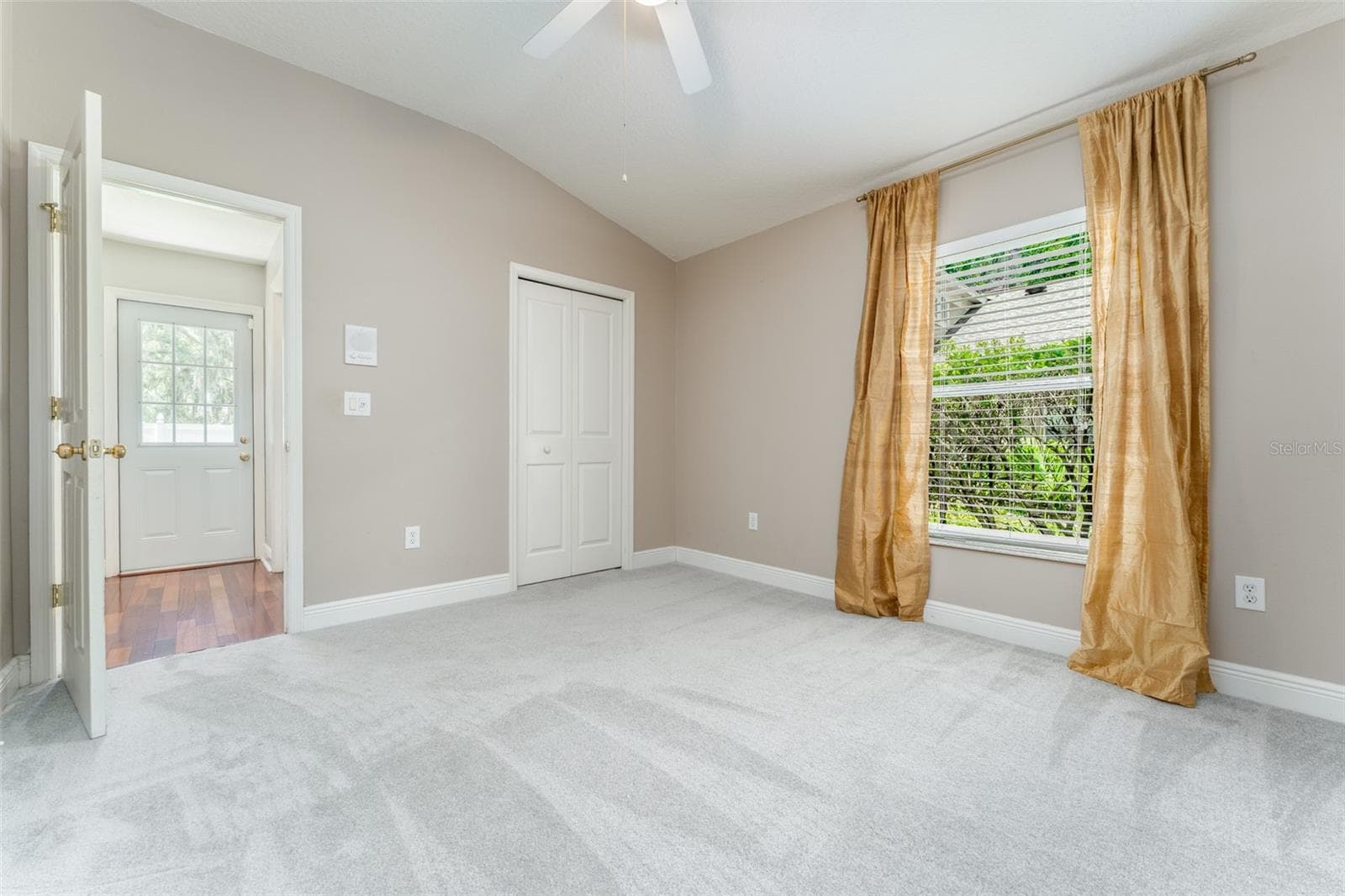15211 MERLINGLEN PLACE — photo 23 of 34