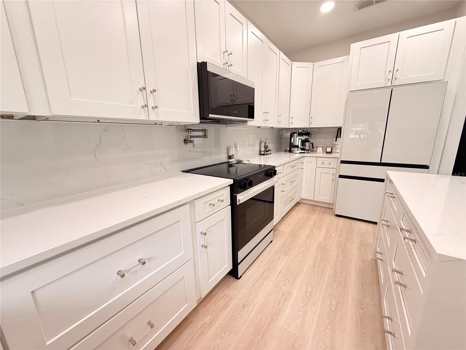5802 COQUYT DRIVE — photo 7 of 49