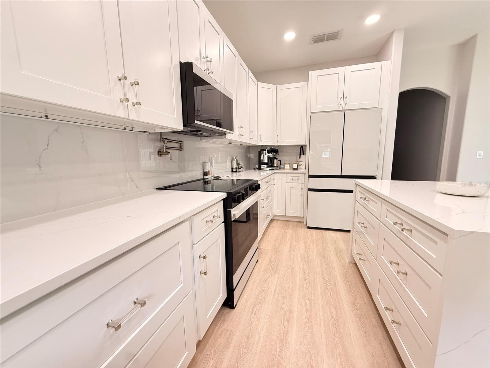 5802 COQUYT DRIVE — photo 9 of 49