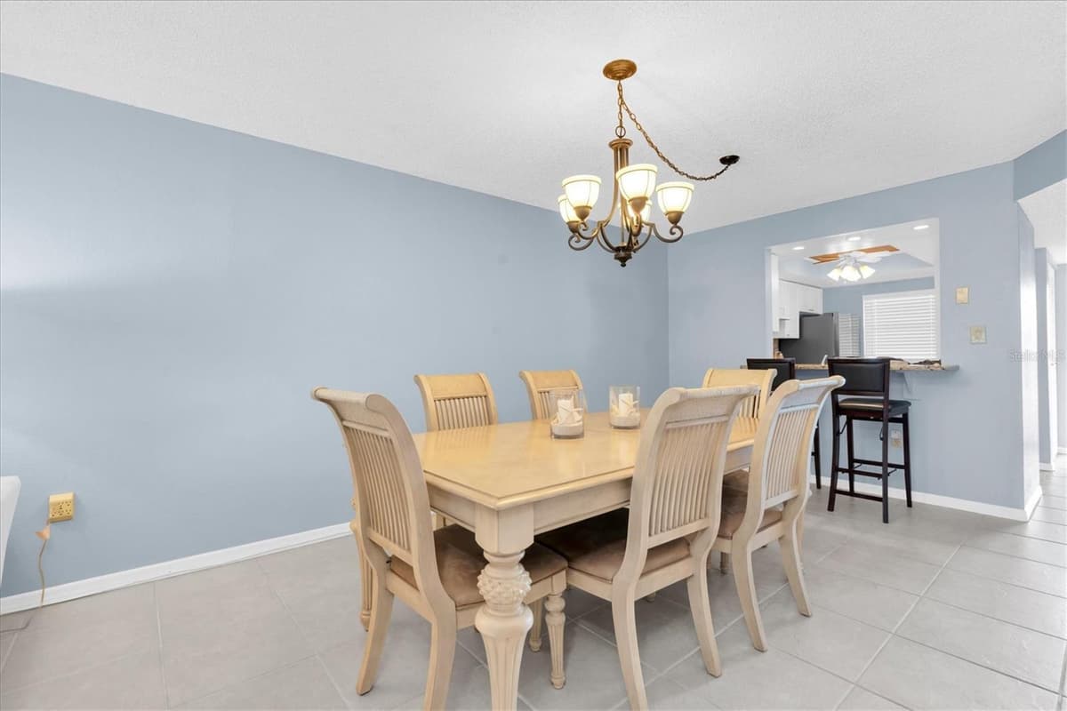 719 PINELLAS BAYWAY — photo 8 of 50