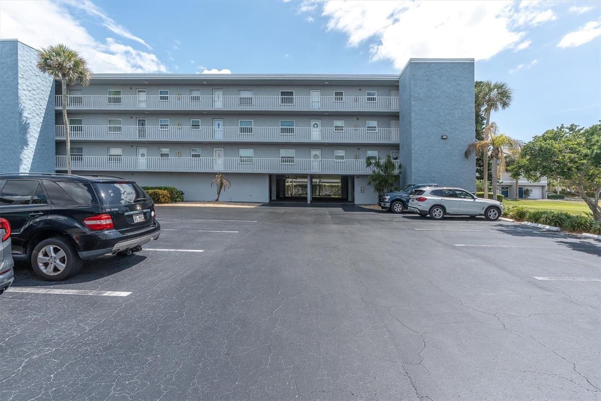 719 PINELLAS BAYWAY — photo 45 of 50