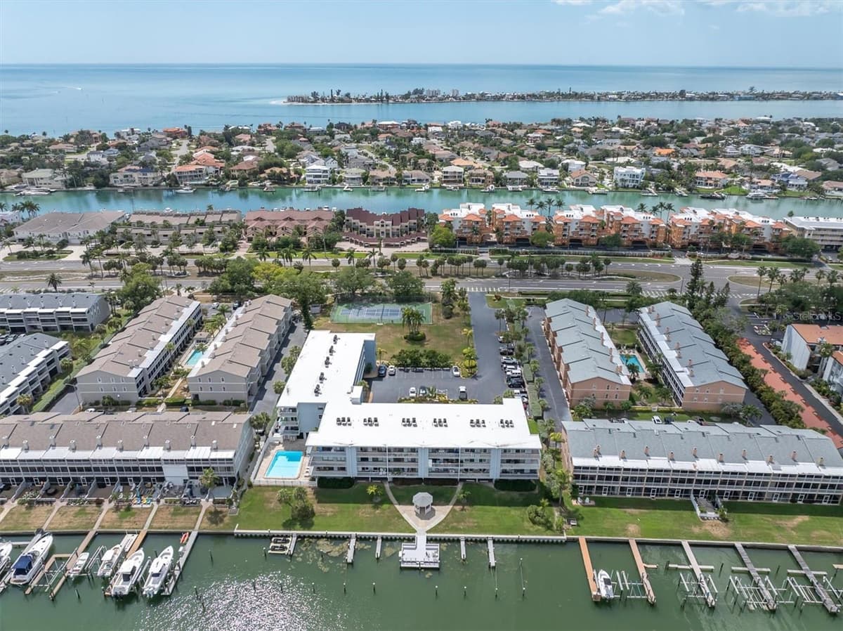719 PINELLAS BAYWAY — photo 41 of 50