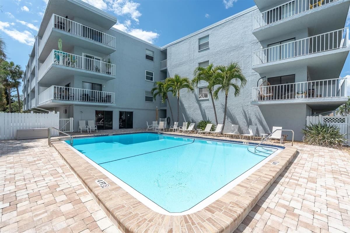 719 PINELLAS BAYWAY — photo 30 of 50