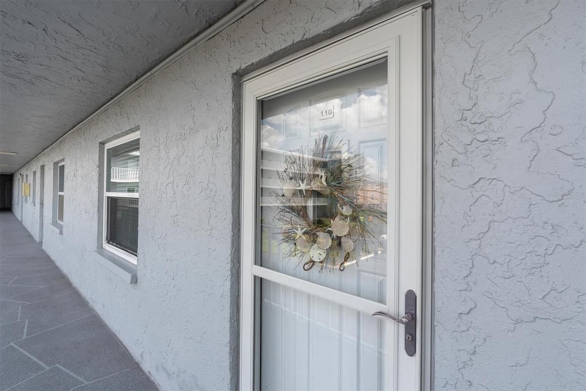 719 PINELLAS BAYWAY — photo 4 of 50