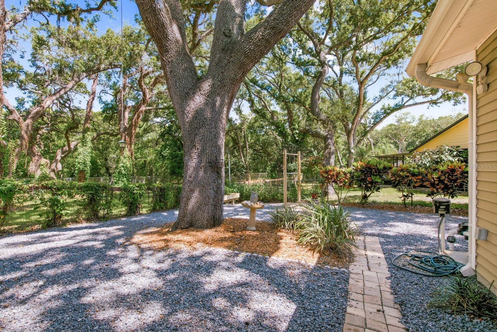 1125 SPANISH OAKS DRIVE — photo 54 of 66