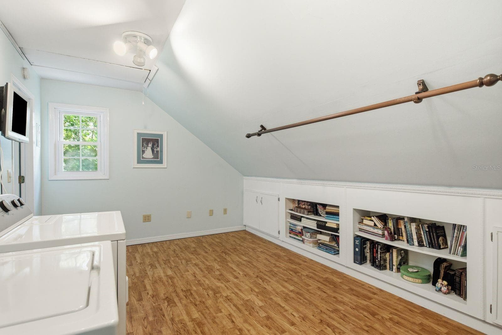 1125 SPANISH OAKS DRIVE — photo 38 of 66
