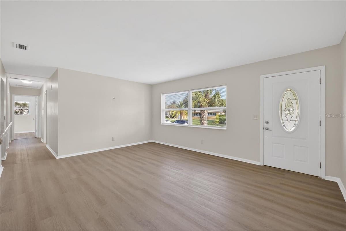 2239 DUNCAN DRIVE — photo 7 of 45