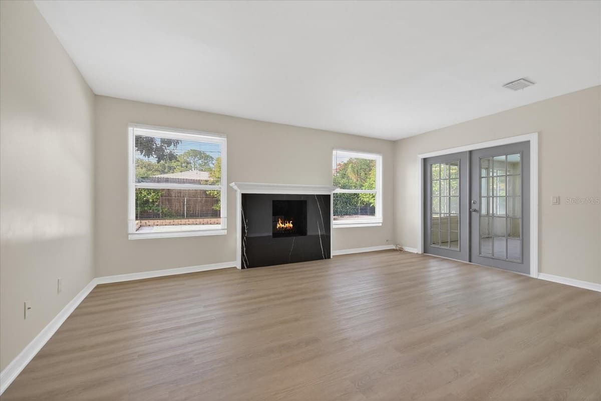 2239 DUNCAN DRIVE — photo 16 of 45