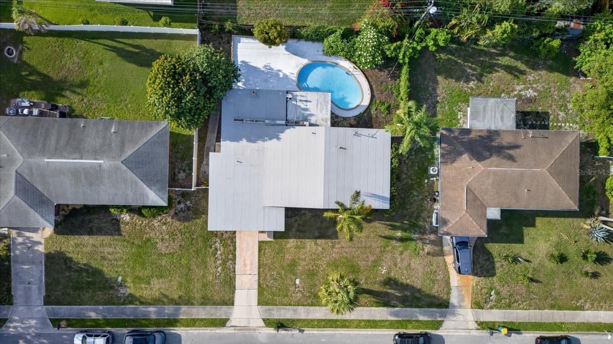 2239 DUNCAN DRIVE — photo 42 of 45
