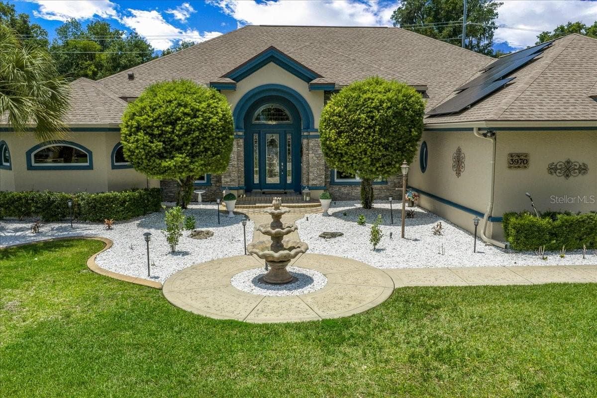 3970 39TH CIRCLE — photo 3 of 54