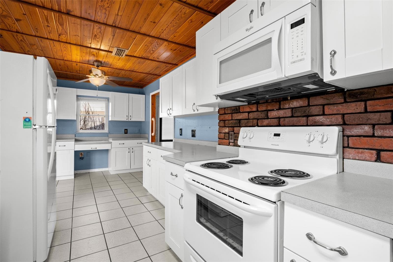 1205 BRANDA VISTA DRIVE — photo 14 of 49