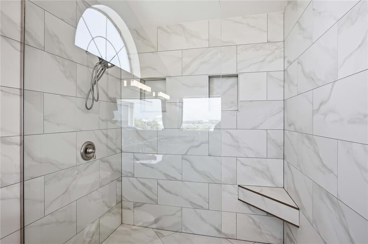 10460 MARION STREET — photo 40 of 72