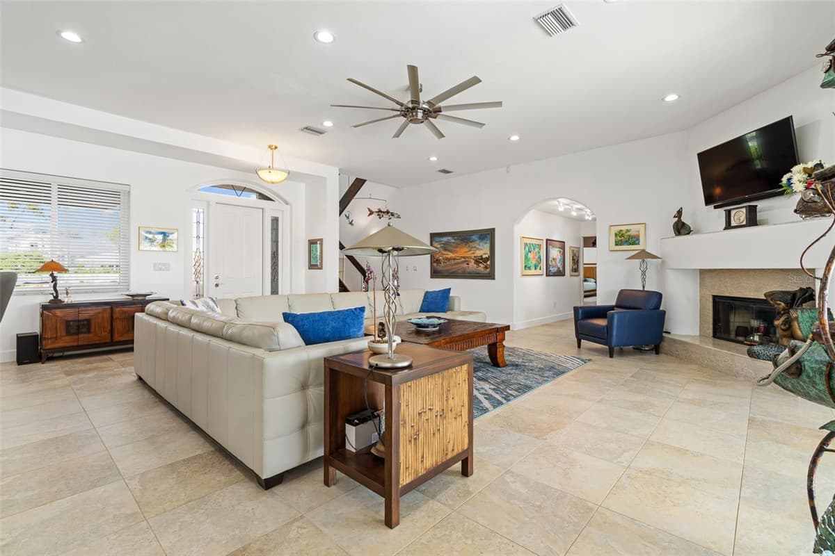 833 PONCE DE LEON DRIVE — photo 14 of 78