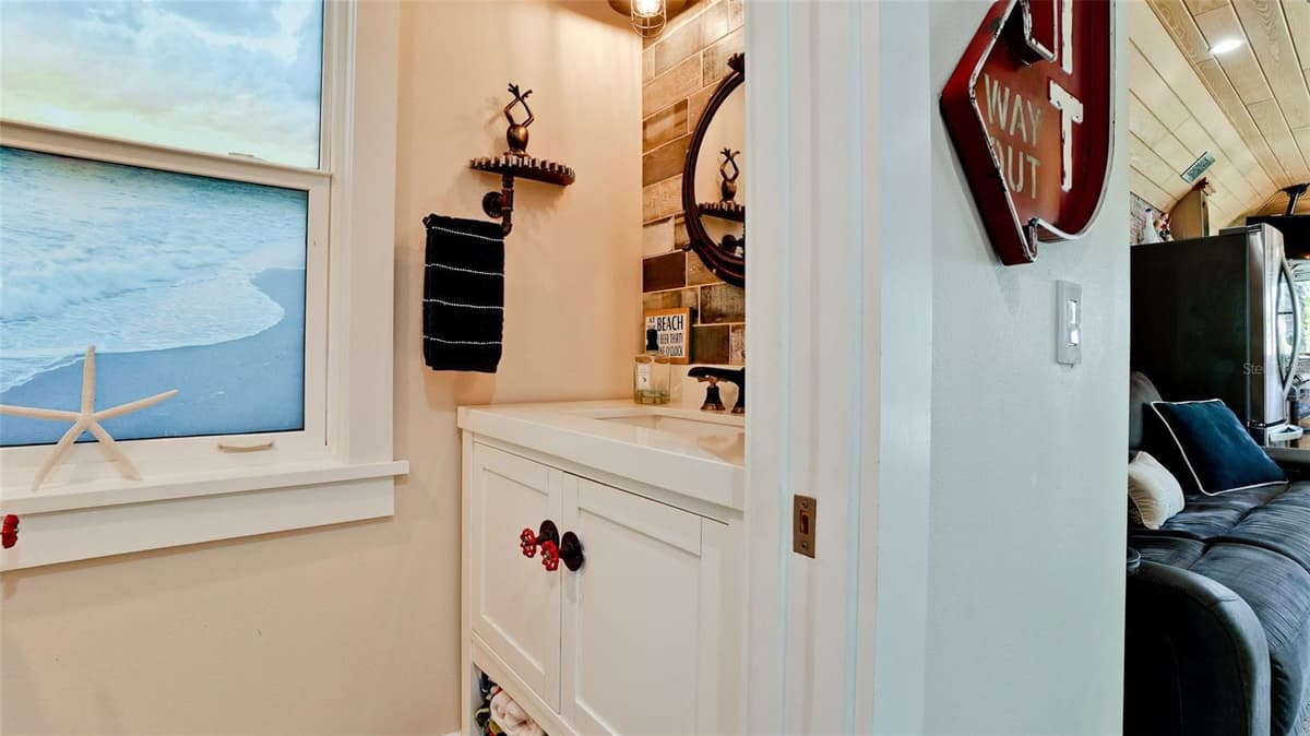 522 68TH STREET — photo 18 of 80