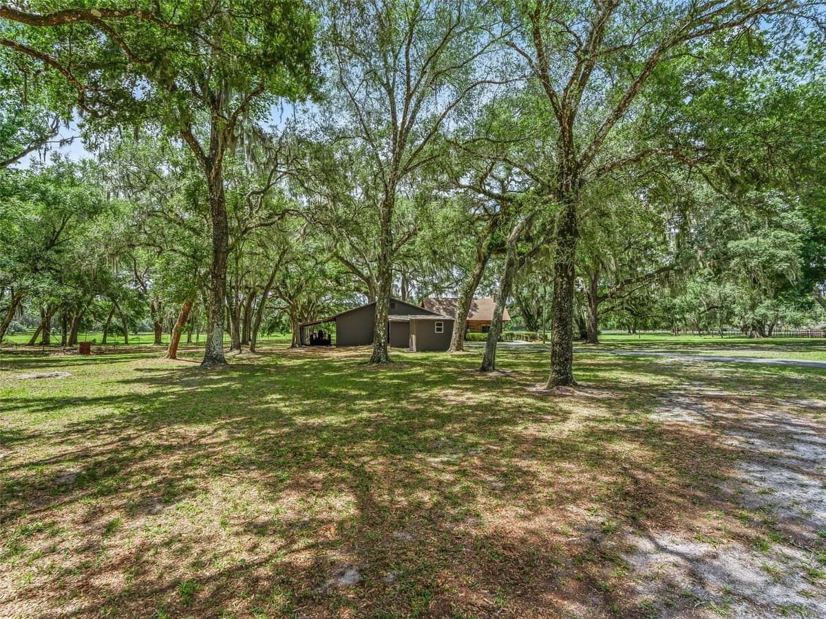 4801 COUNTY ROAD 575 — photo 44 of 49