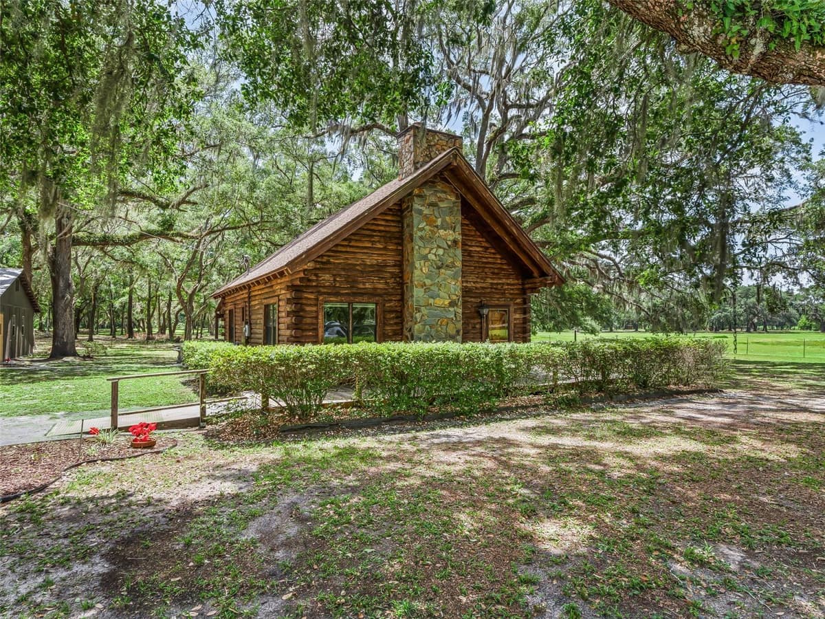 4801 COUNTY ROAD 575 — photo 9 of 49