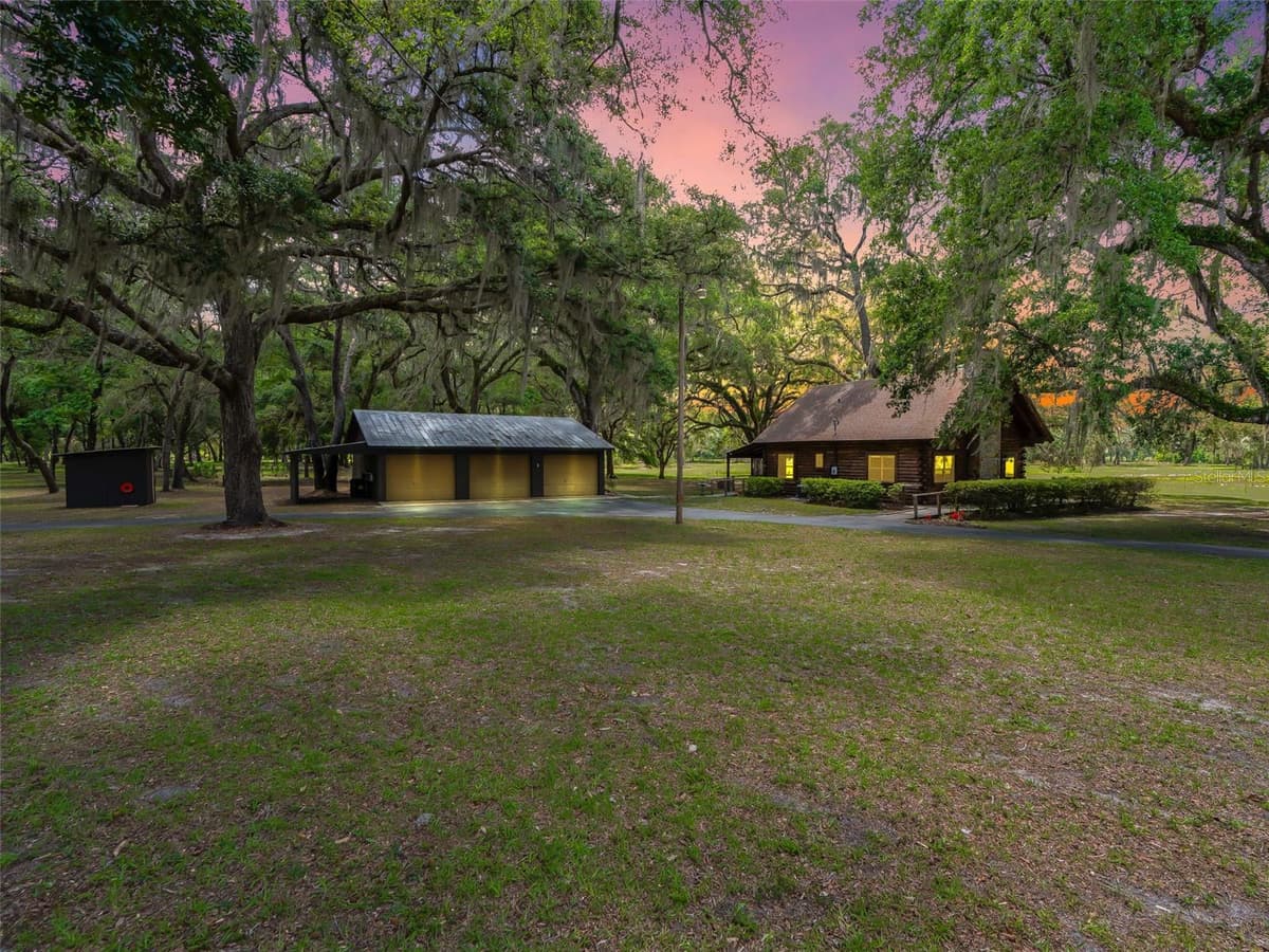 4801 COUNTY ROAD 575 — photo 1 of 49