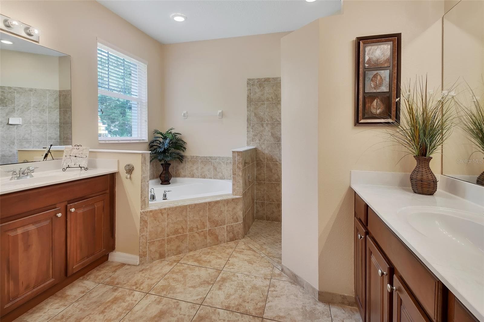 411 GARDEN STREET — photo 22 of 42