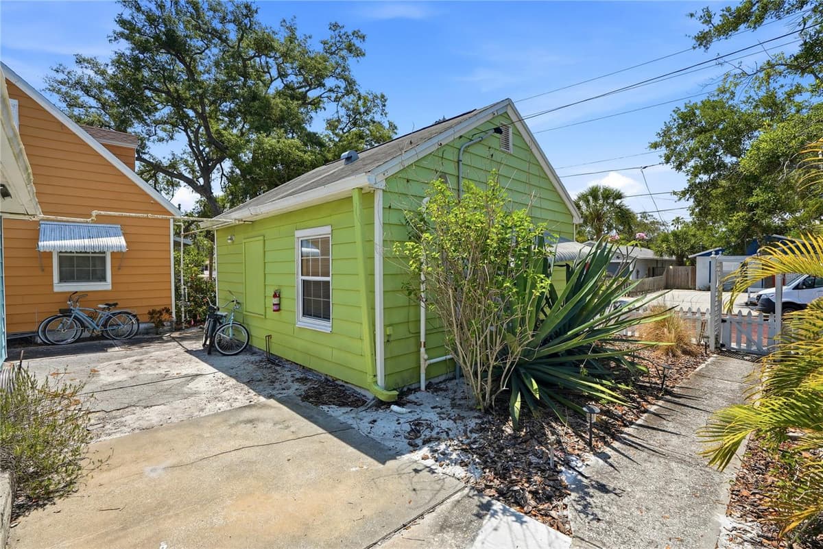 5407 29TH AVENUE — photo 4 of 55
