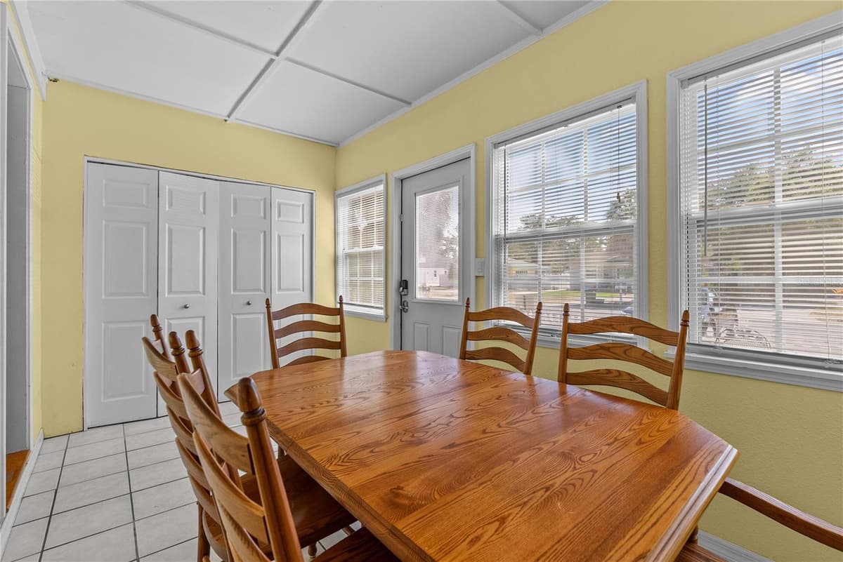 5407 29TH AVENUE — photo 7 of 55