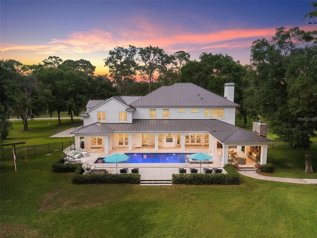 18562 COUNCIL CREST DRIVE — photo 3 of 83