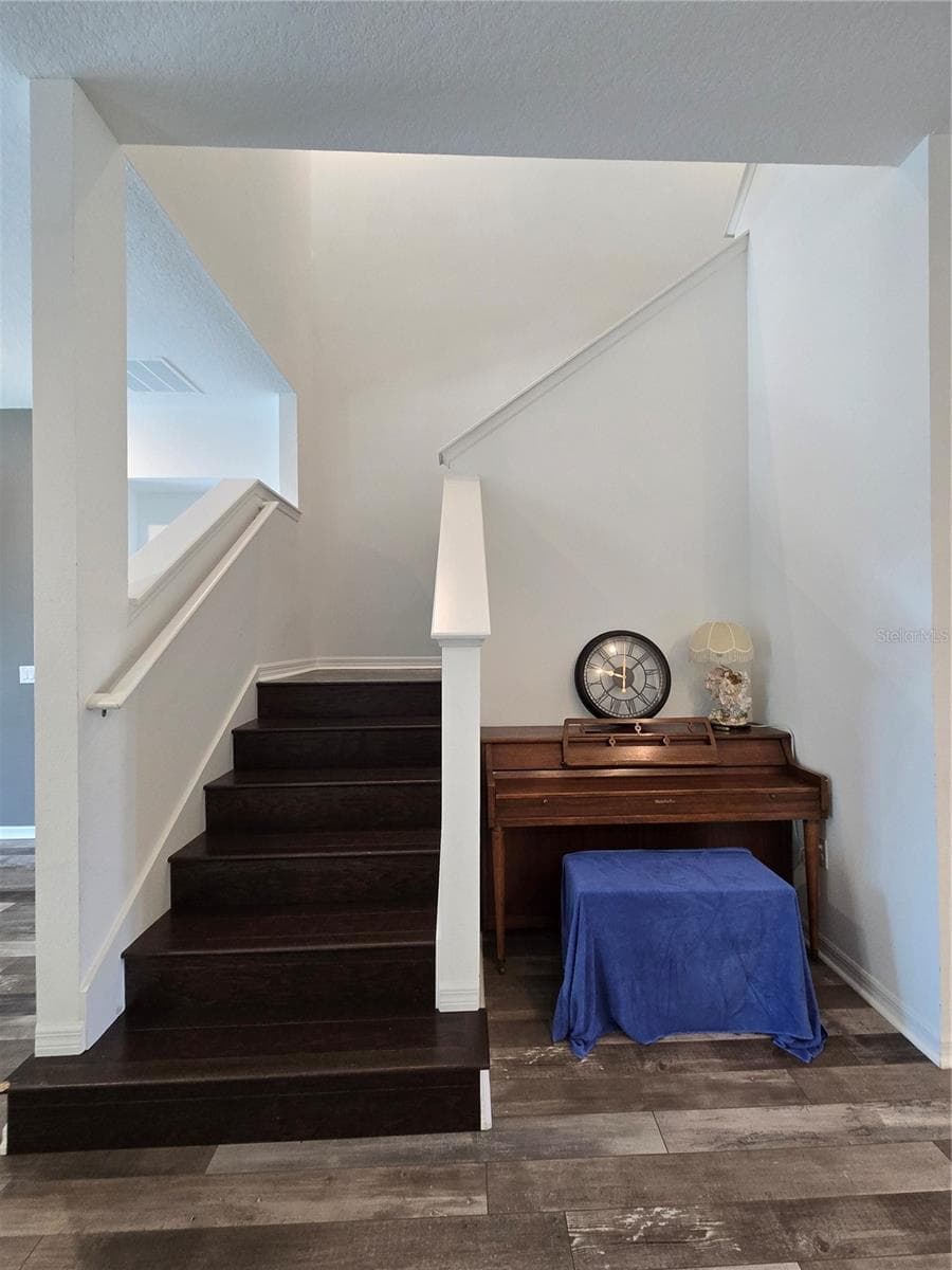 863 BAYSHORE DRIVE — photo 21 of 25
