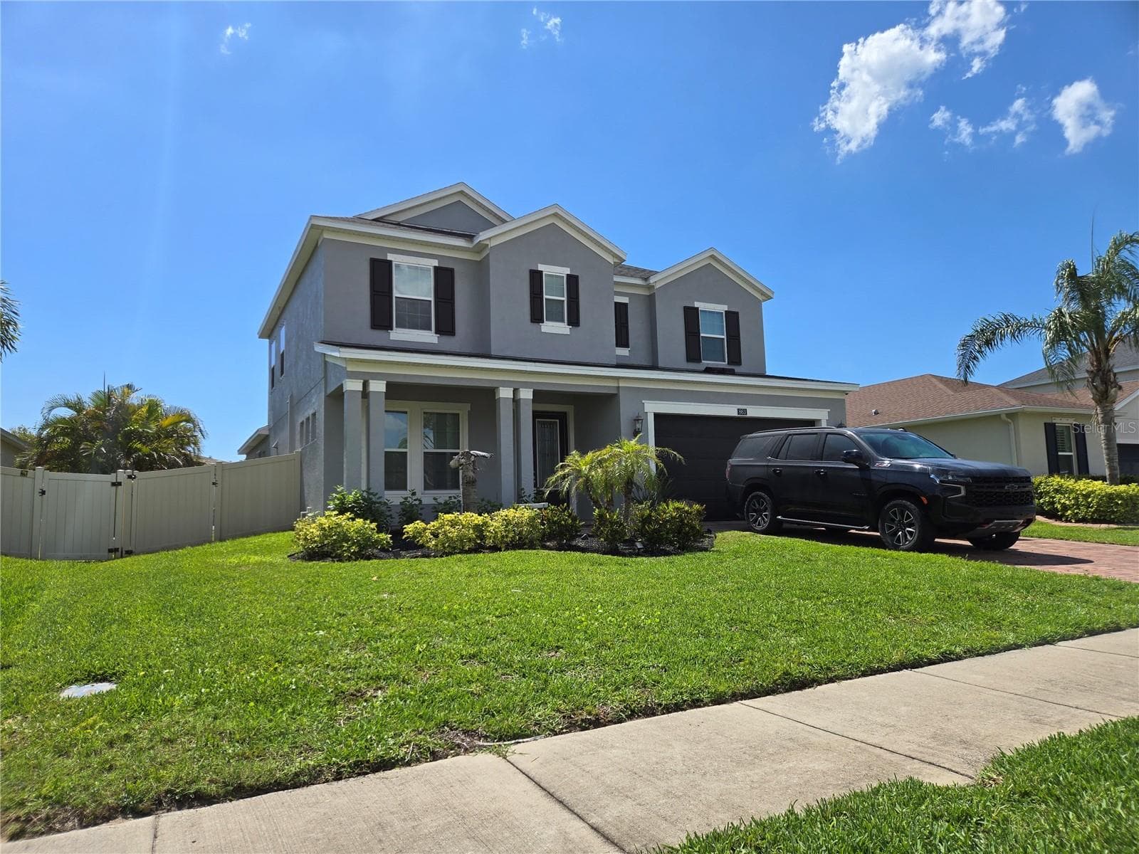 863 BAYSHORE DRIVE