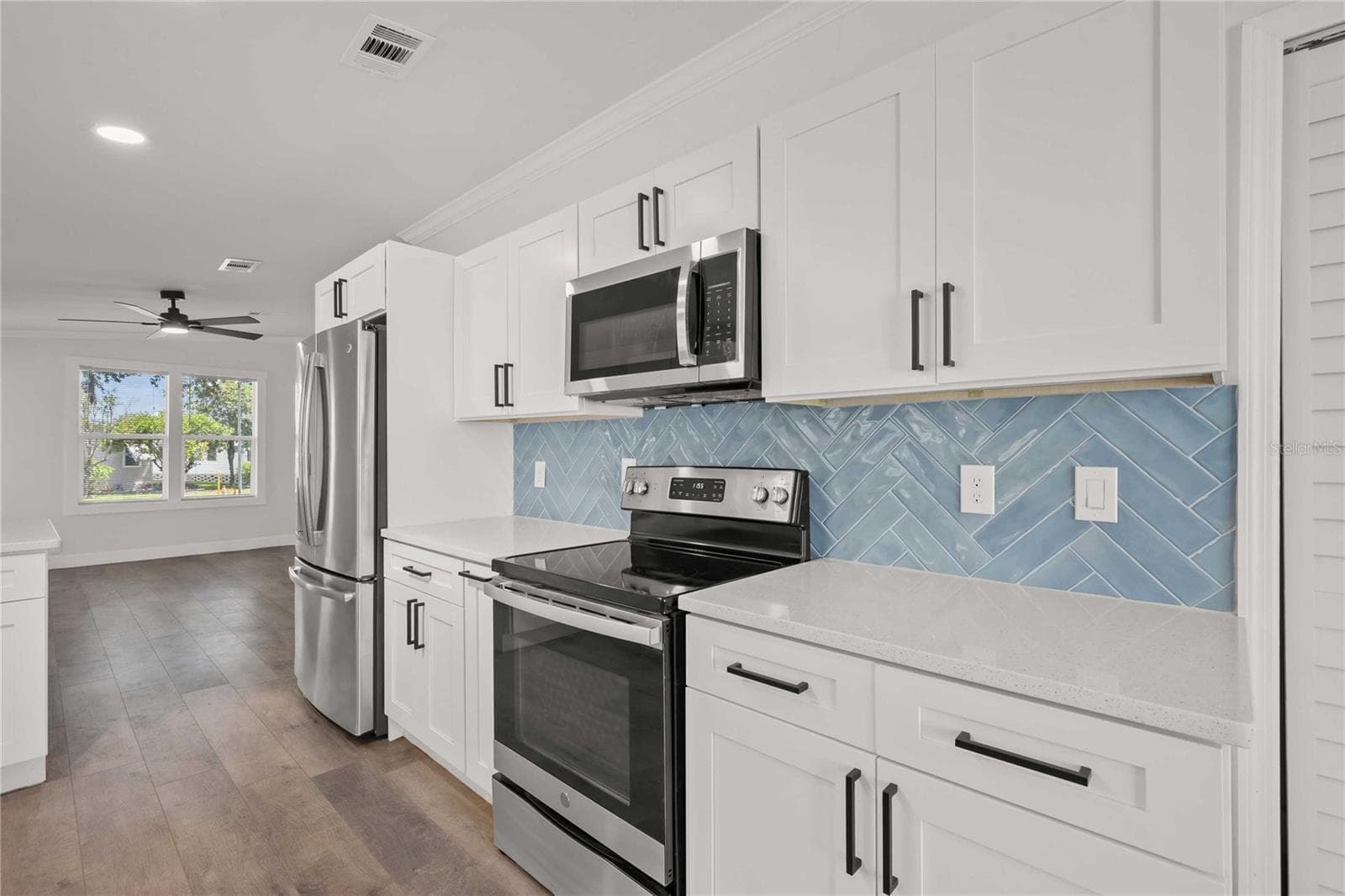 34010 ESTATES LANE — photo 12 of 33