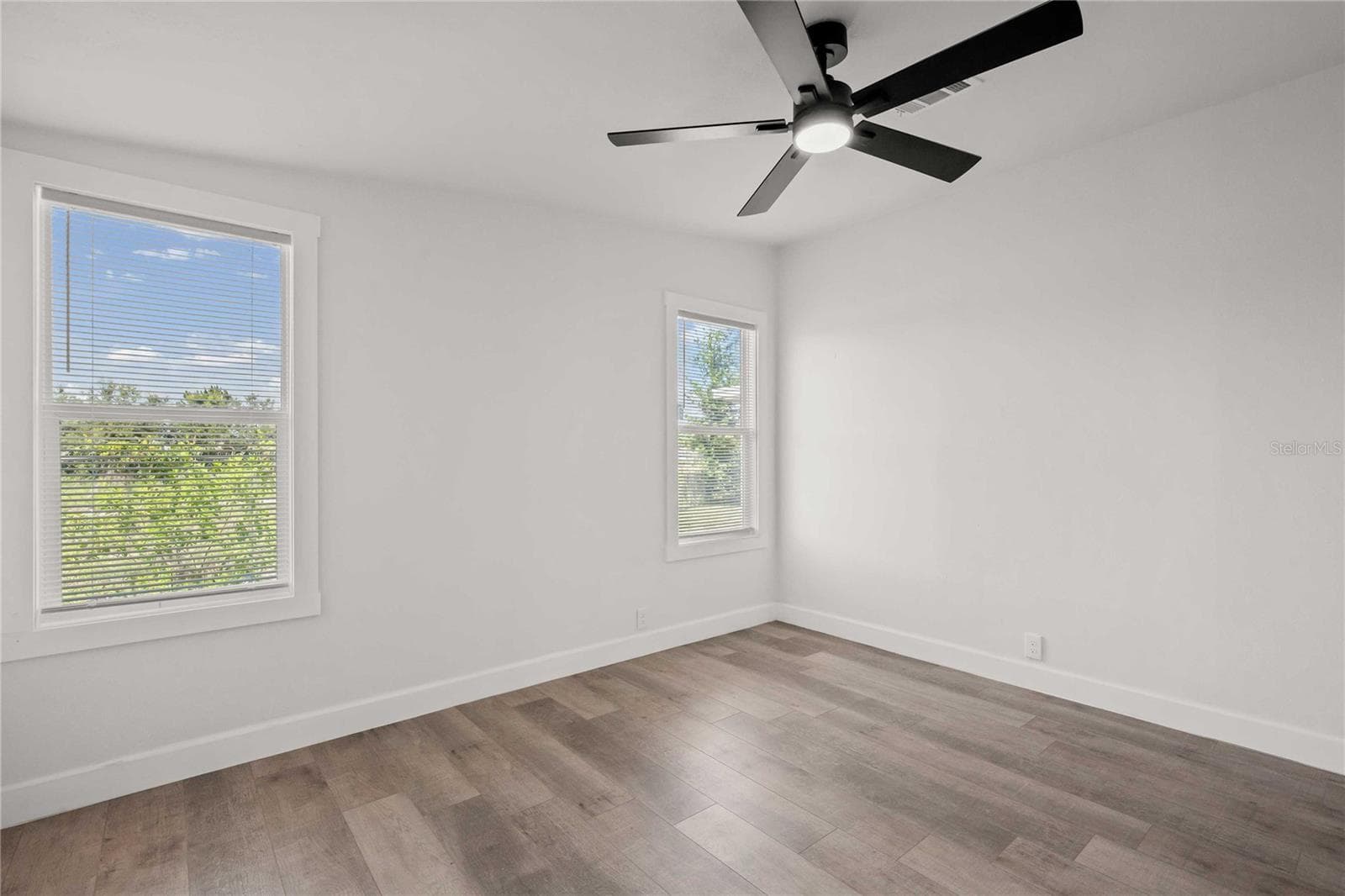 34010 ESTATES LANE — photo 17 of 33