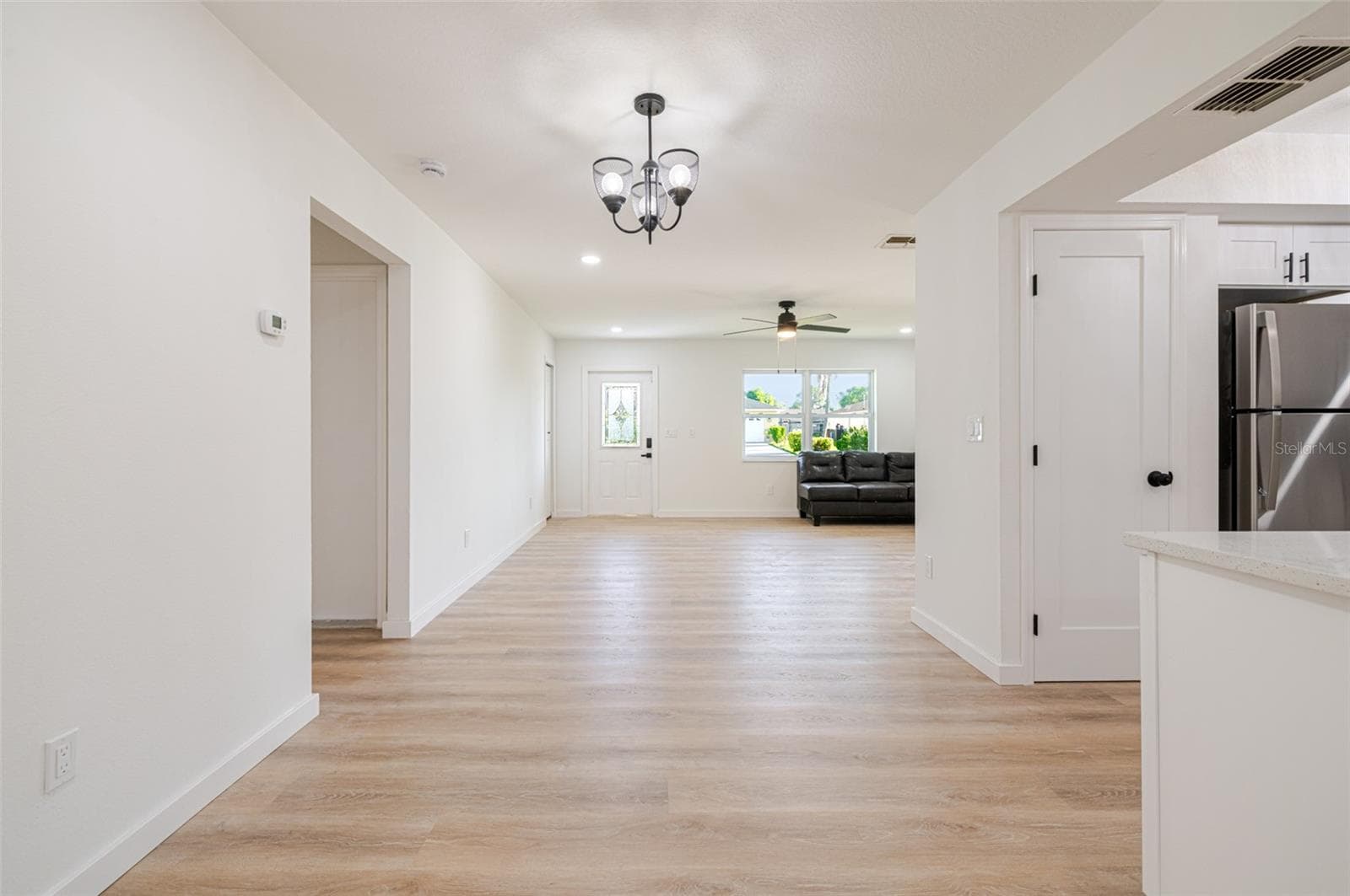 4211 5TH STREET — photo 10 of 46