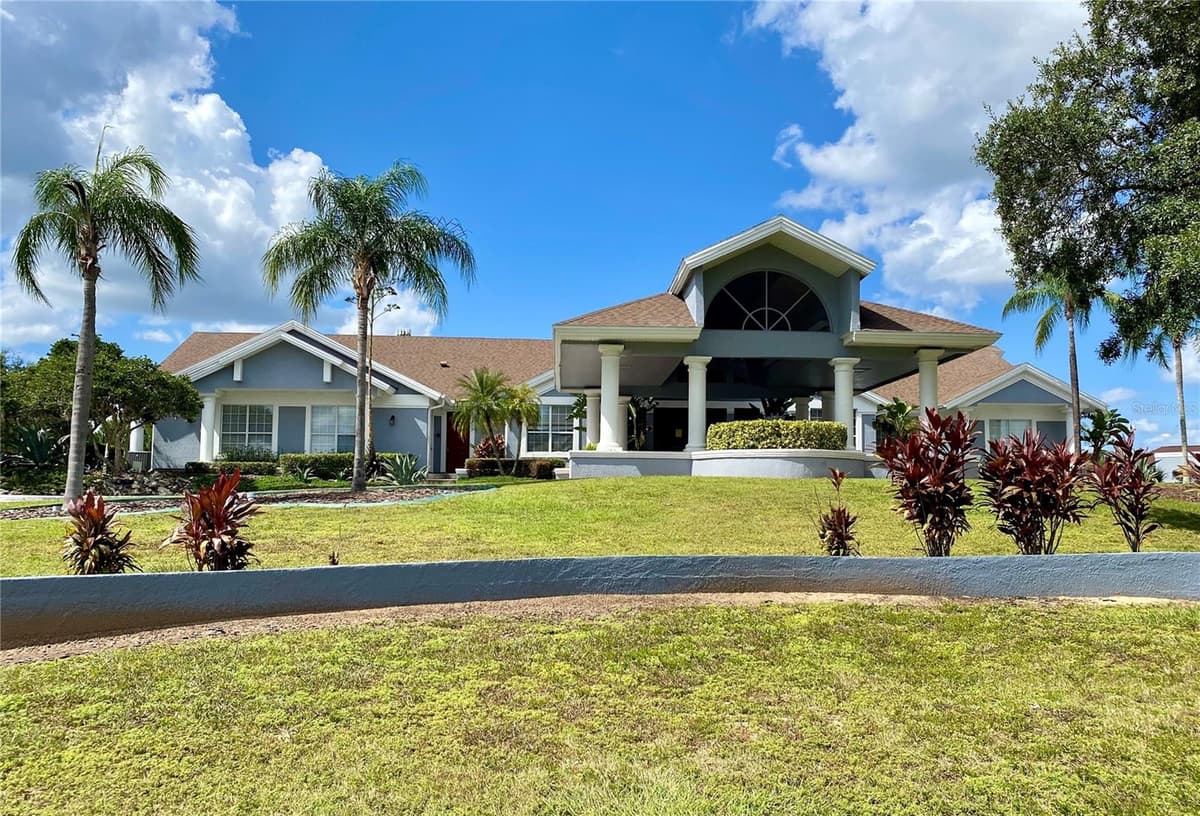 527 CARIBBEAN DRIVE — photo 8 of 15