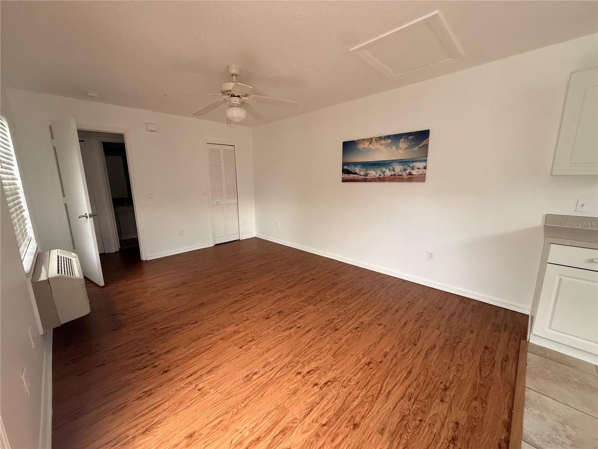 527 CARIBBEAN DRIVE — photo 3 of 15
