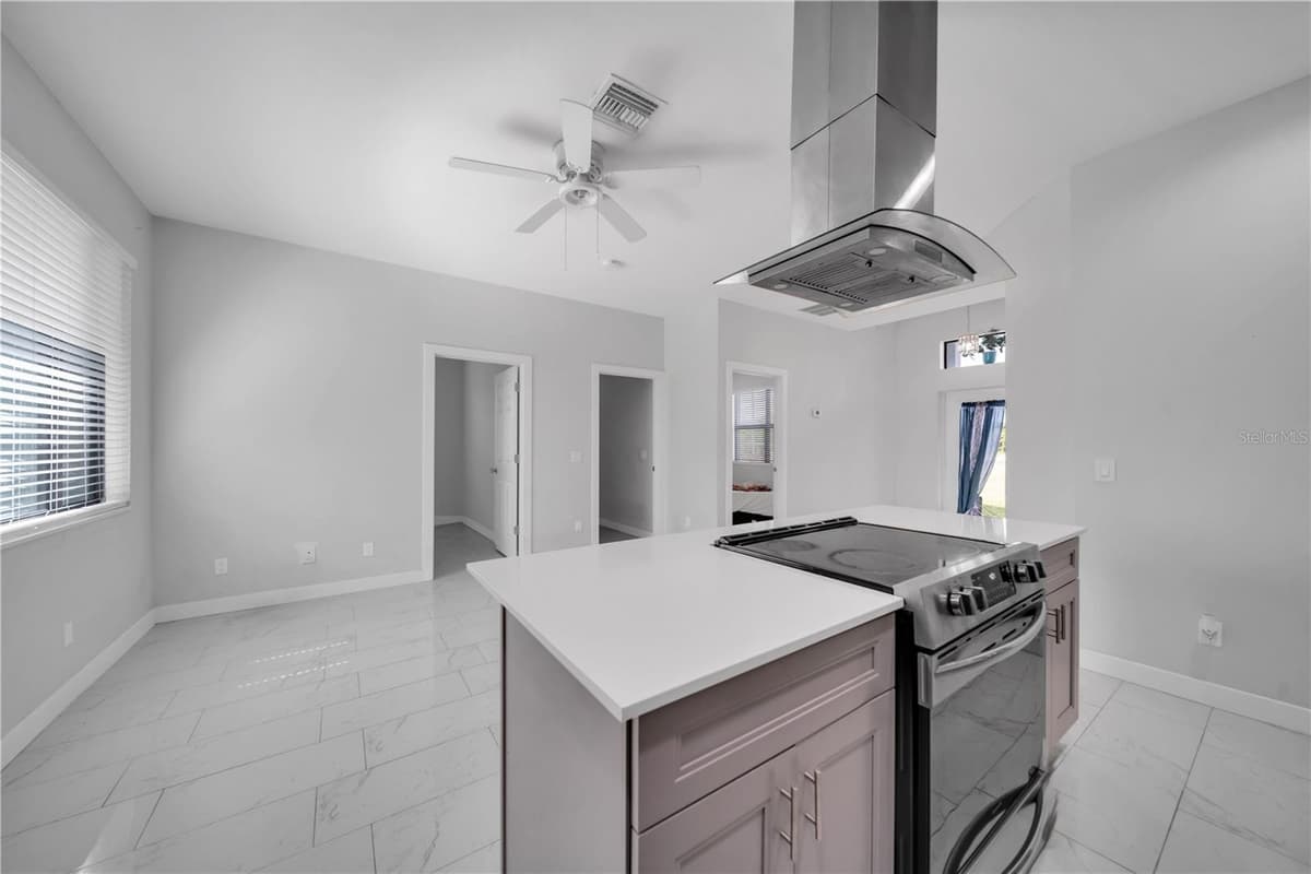 2021 HINES AVENUE — photo 19 of 39