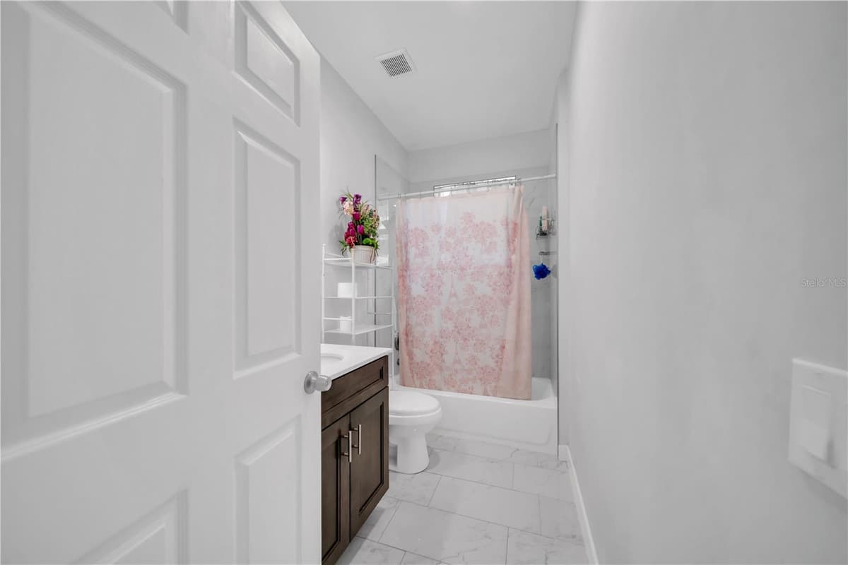 2021 HINES AVENUE — photo 27 of 39