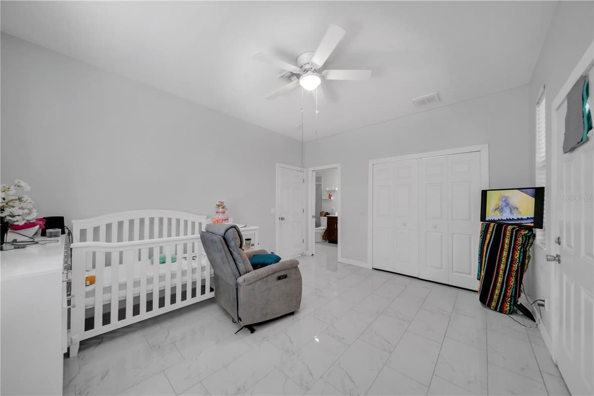 2021 HINES AVENUE — photo 23 of 39